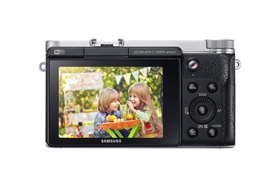 SMART-камера Samsung NX3000