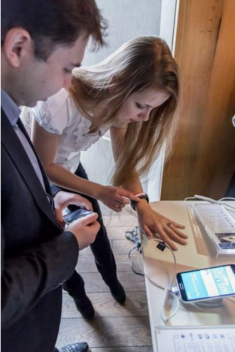 Samsung представляет в Украине новый флагман – смартфон GALAXY S5