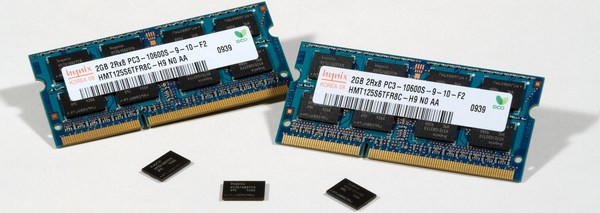Hynix   DDR3 1 